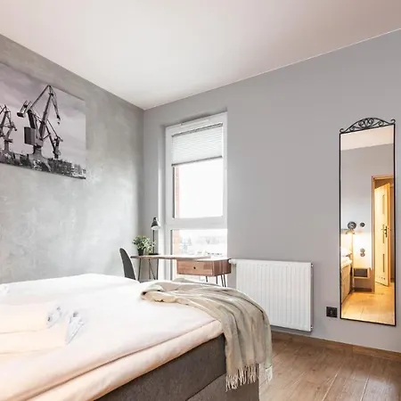 Flatbook - Center Aura 40 グダニスク