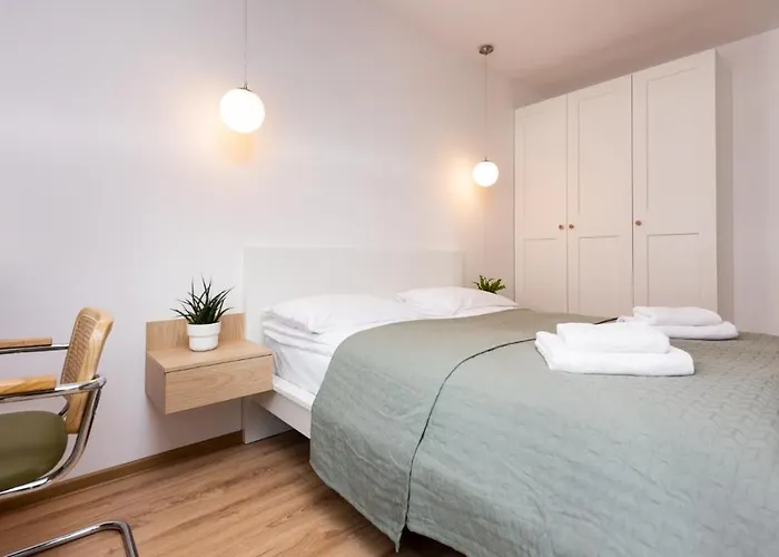 Apartmán Flatbook - Center Aura 40 *